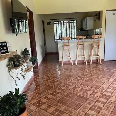 ¡El Escondite Santa Elena!-3