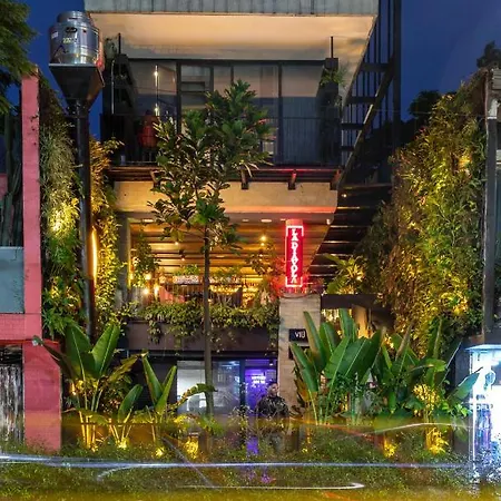 Stylish Urban Hotel In Provenza - Viu Experience-3