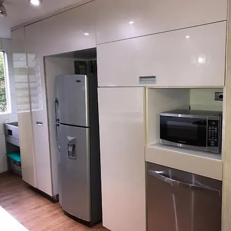 Hermosa Casa 203-3