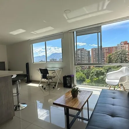 Center Of El Poblado, Great Suit-3