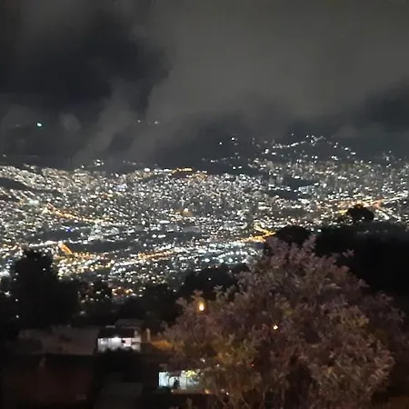 Aparta Estudio en Medellín-3