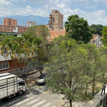 E2 Comodo Y Amplio Apartamento En Laureles Estadio 120 Mts2-3