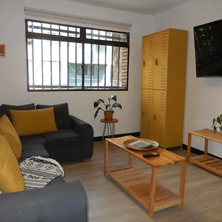 Apartments In La Seventy-3
