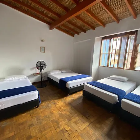 Yolo Hostel Medellin-3