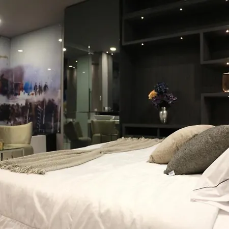 Hotel Paris Luxury Suites-2