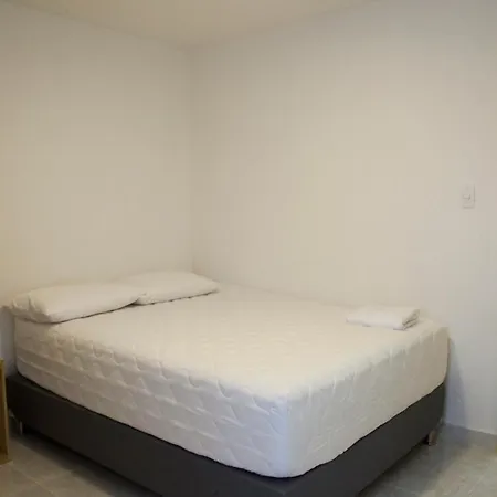 Home Aris Apartments 201-3