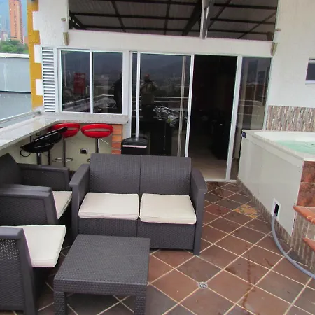 Apartamentos en el Poblado-2