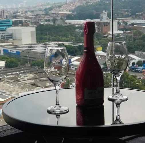Habitacion Privada En Hermoso Apartamento En El Poblado-Ciudad Del Rio Medellín