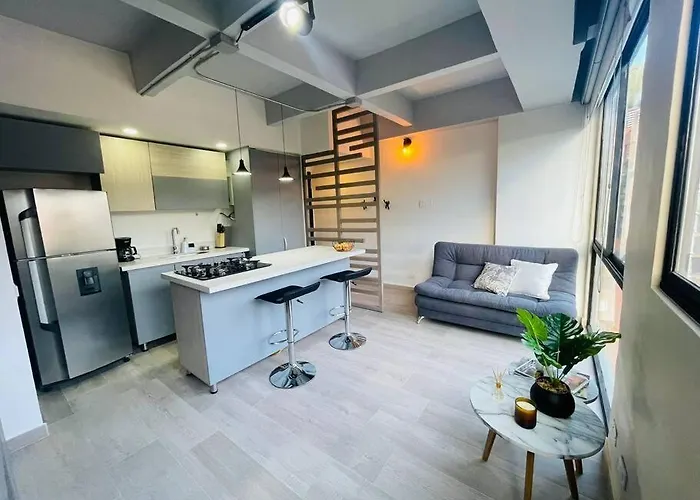 Stylish Suite in HEART of El Poblado, Free Parking Medellín admite animales