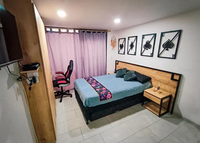Ferienwohnung Acogedor Loft Frente Al Tranvia Medellín