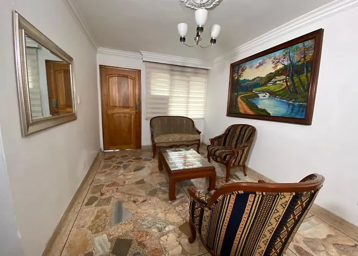 Haustierfreundliches Agradable Casa En Una Ubicacion Perfecta Medellín