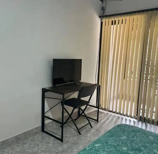 Casa Grande Para Compartir En Belen Medellín