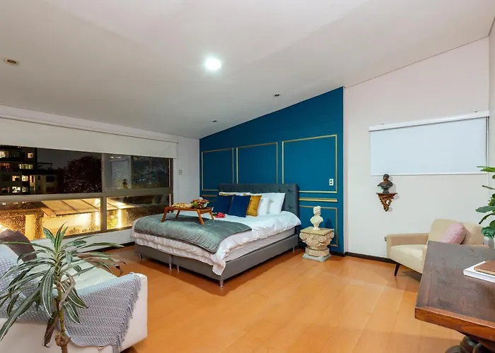 Villa Olympus 8Min To Park Lleras Free Airport Ride Jacuzzi Medellín