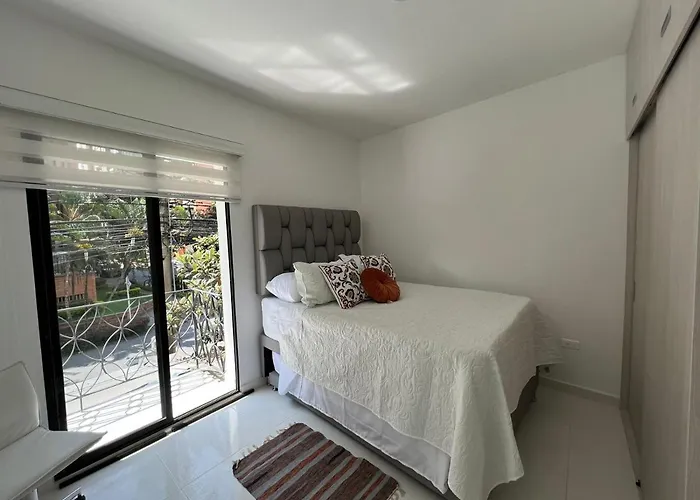 Apartamento 2Do Piso En Laureles Con Balcon 3Hab Apartamento Medellín