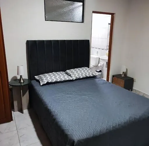 Linda Suite Laureles Medellin Ea 206