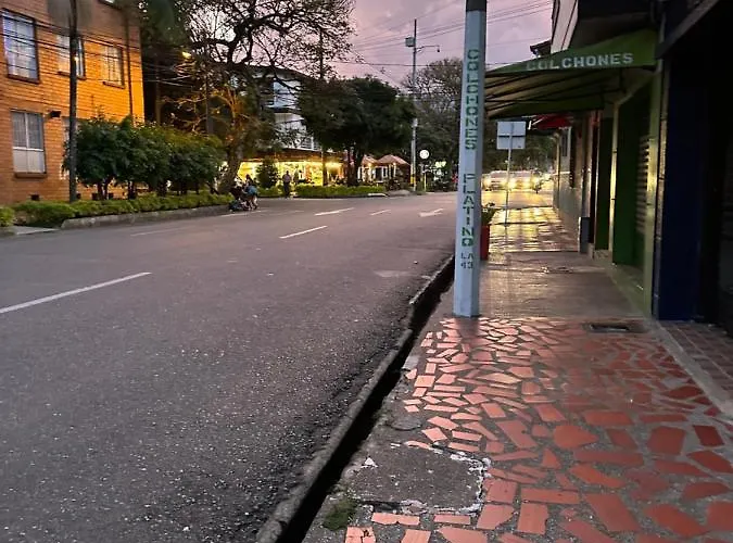 Aparta estudio amoblado Medellin, San joaquin