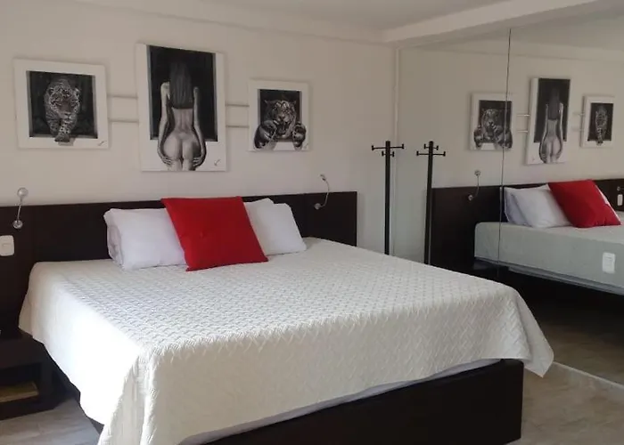 Haustierfreundliches Apartasuites Av Medellín