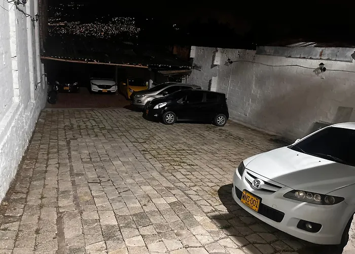 Aparta Suites Torre De Prado 502 Apartamento Para 5 Personas Medellín